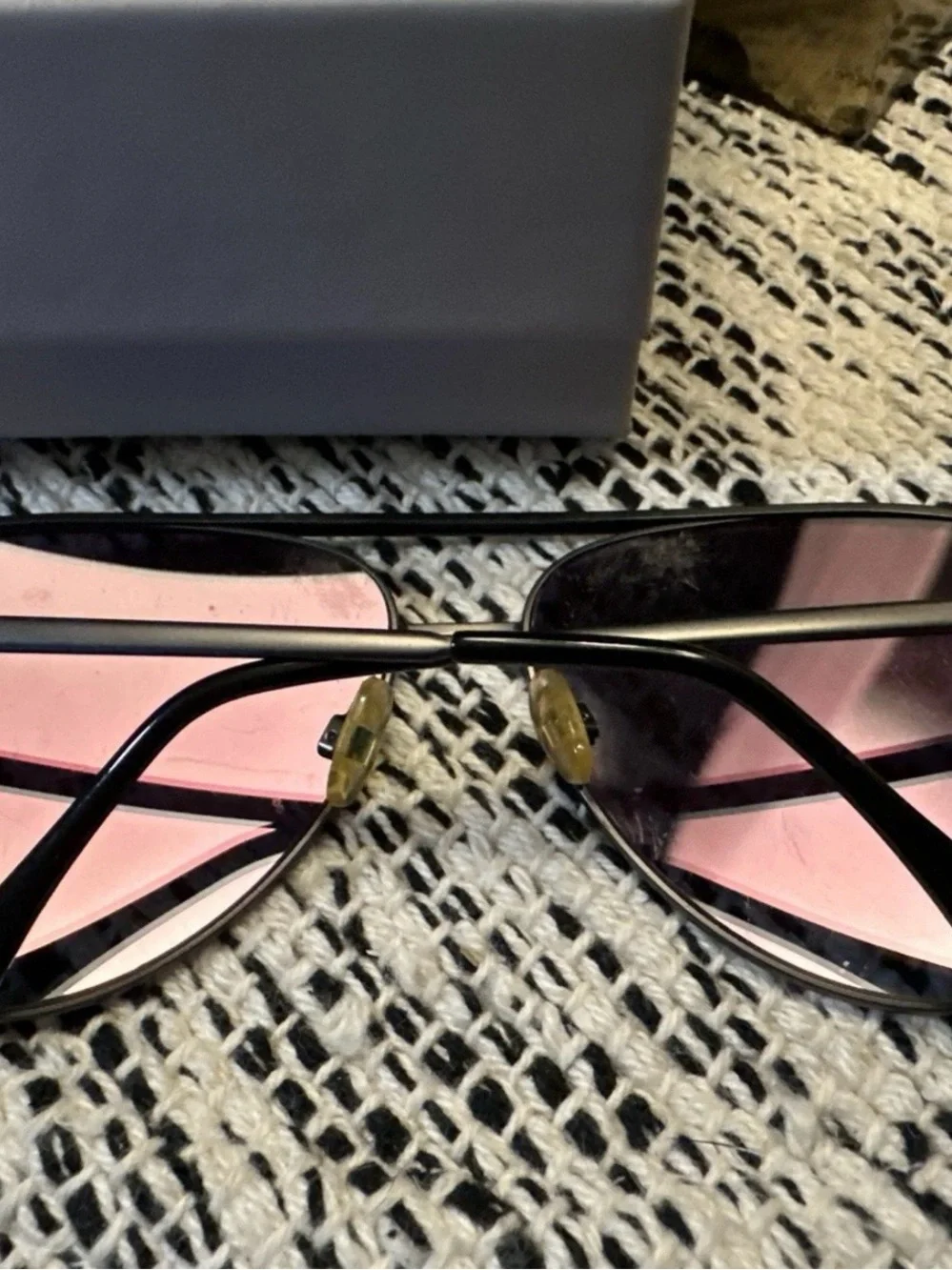DEZI Aviator Sunglasses - Rose Mirrored Lenses